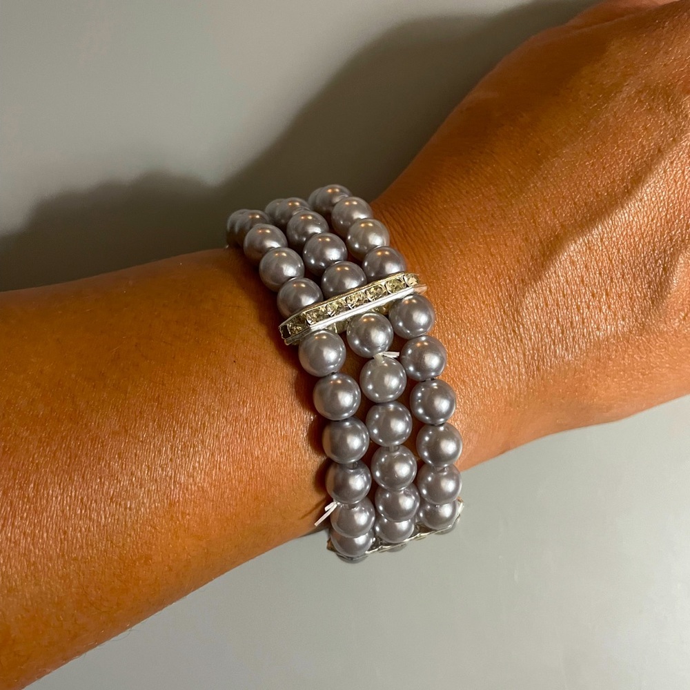 Paparazzi Woman’s “pearl” Bracelet